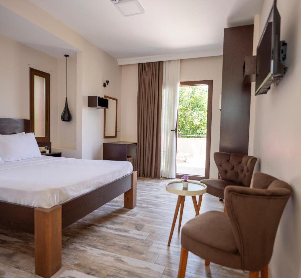 Cesmekes Otel Esterno foto
