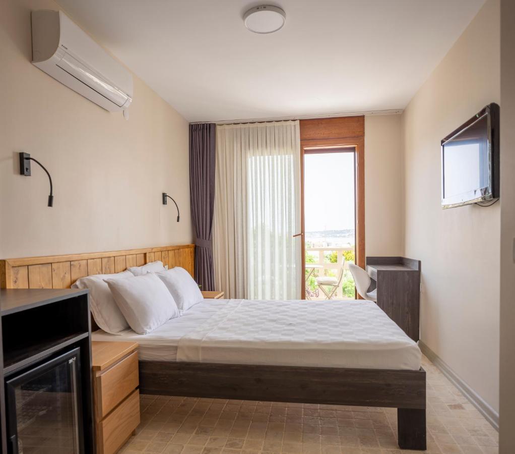 Cesmekes Otel Esterno foto